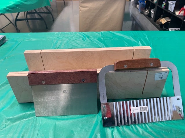 Miter Box Style Loaf Cutter